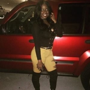 Meet your Posher, Brittany